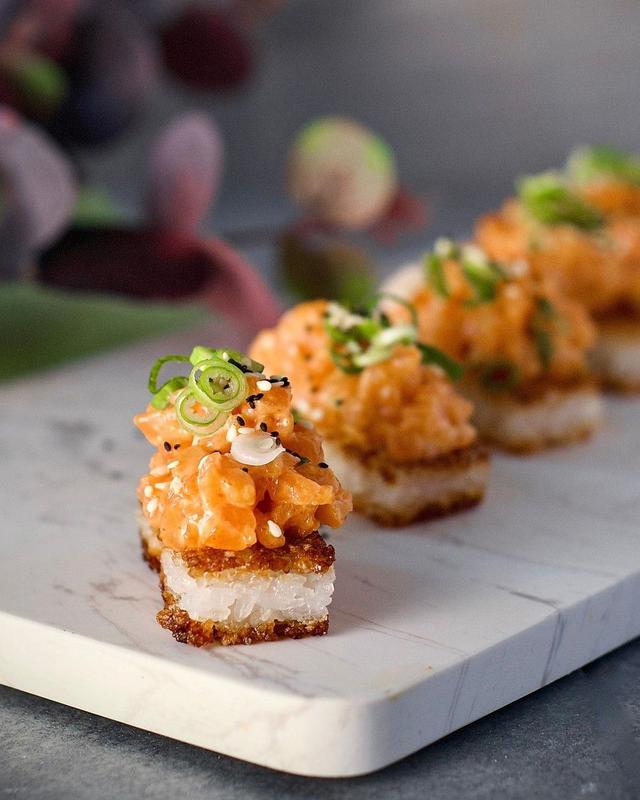  Crispy Rice with Spicy Salmon