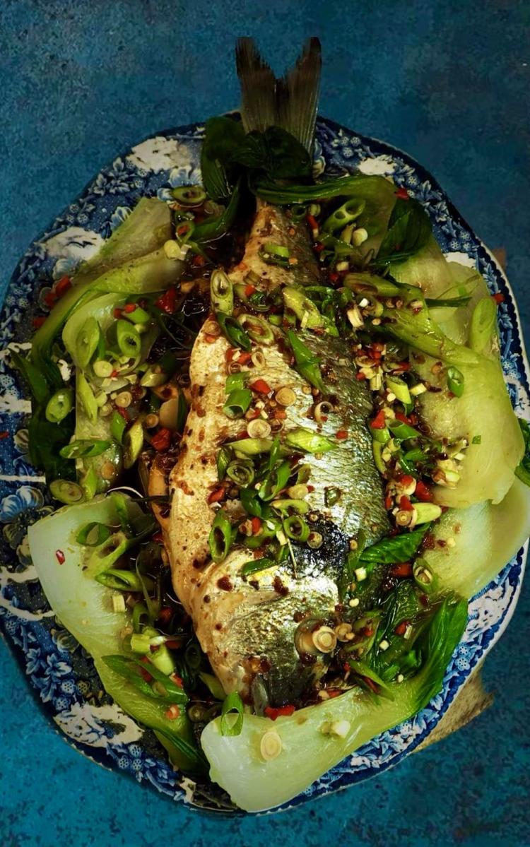 Dampet dorade med Pak choy og sticky xo saus