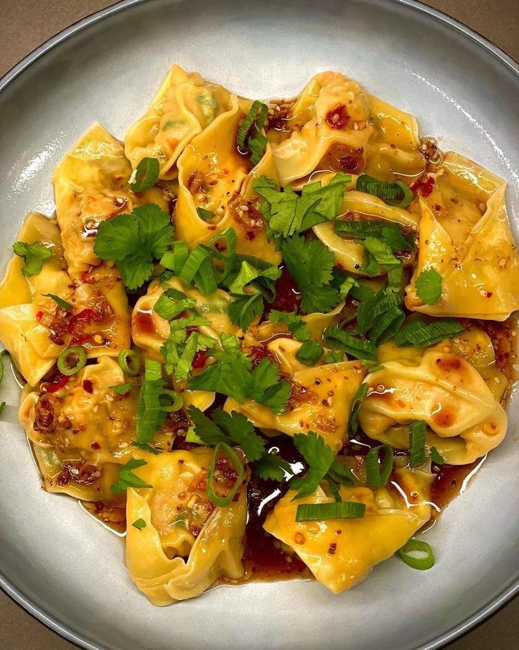 Wontons med spicy sichuan olje