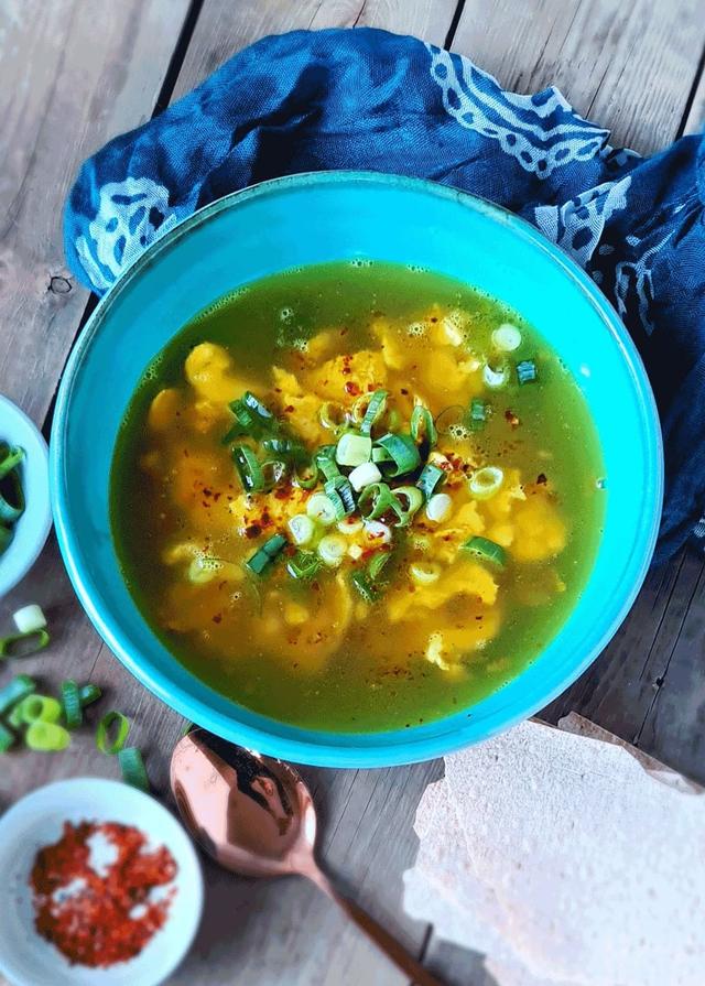 Kurdish Egg Soup