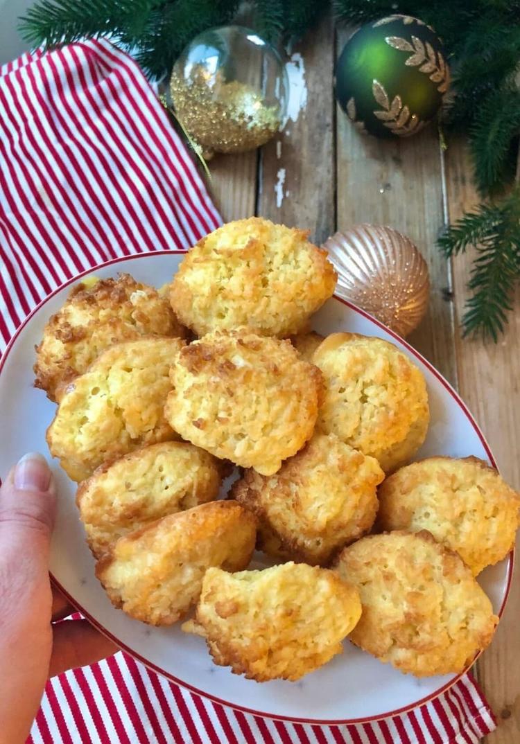 lowcarb coconut macaroons