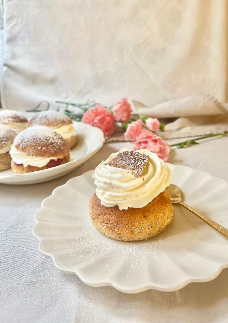 Mardi gras buns – less carbs