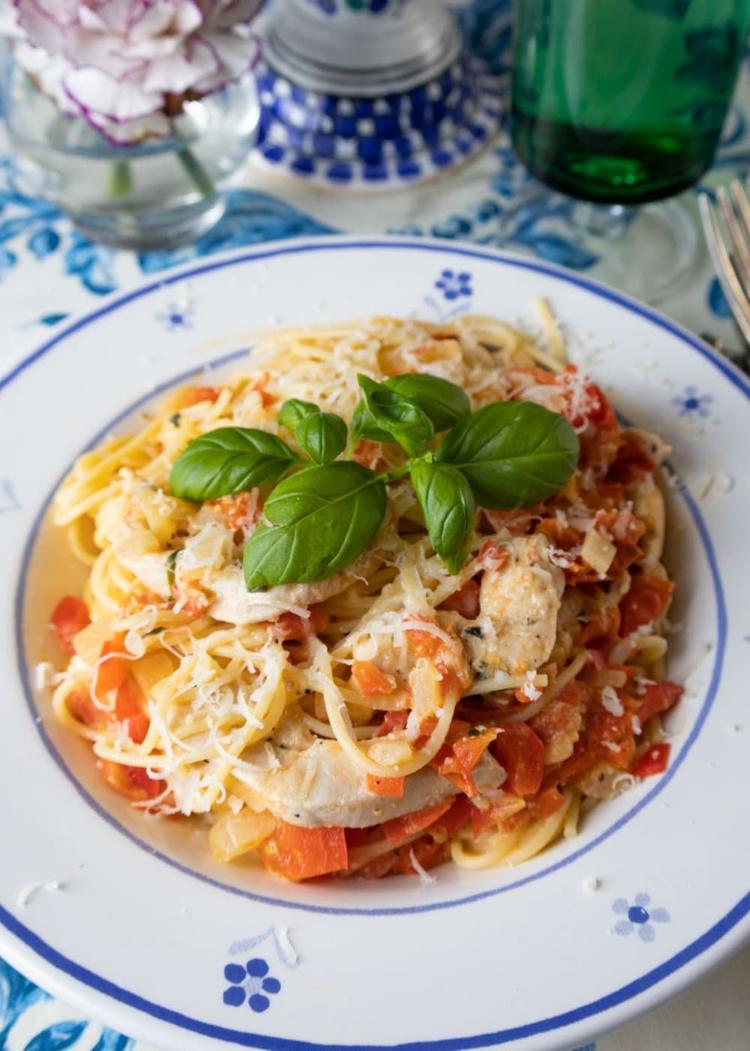 Creamy Chicken Spaghettini