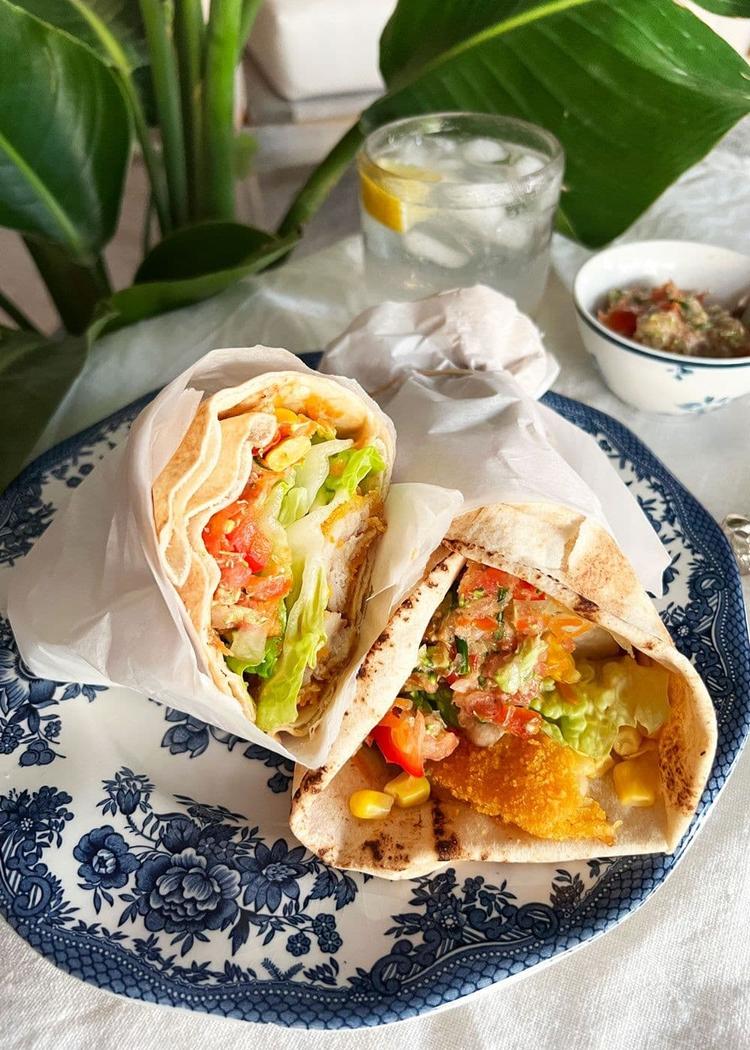 Wrap med fisk og grønt