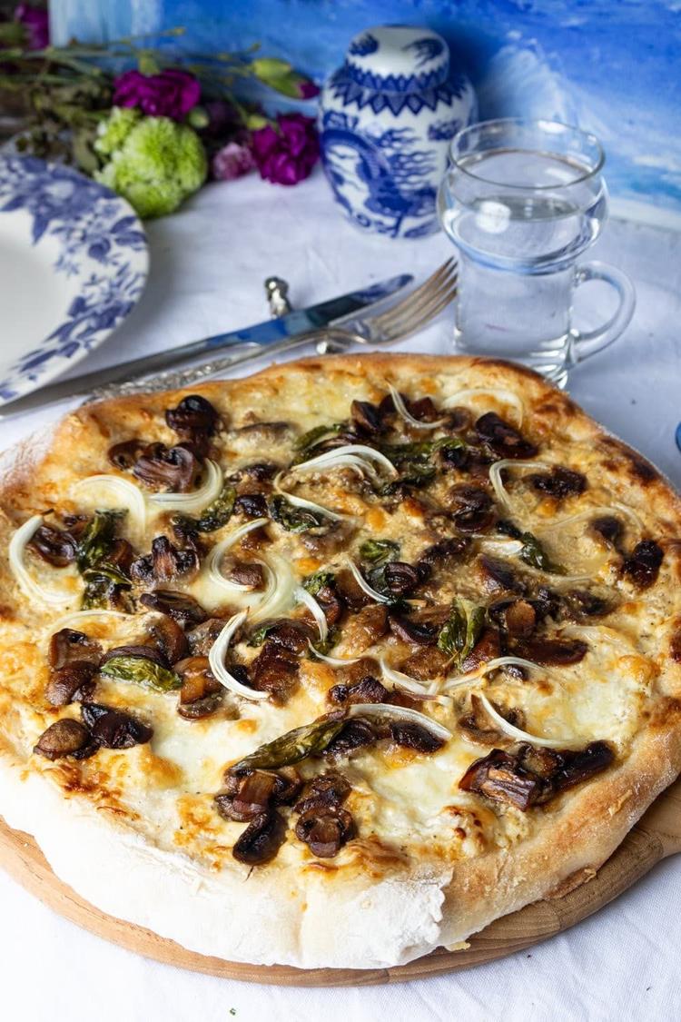 Caramelized Mushroom Pizza