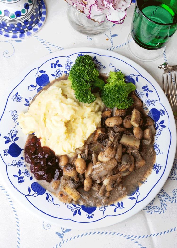 Vegansk stroganoff med soppsupperester