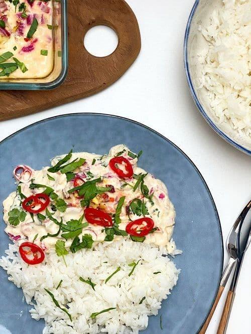 Ørret i form med appelsinsaus og ris