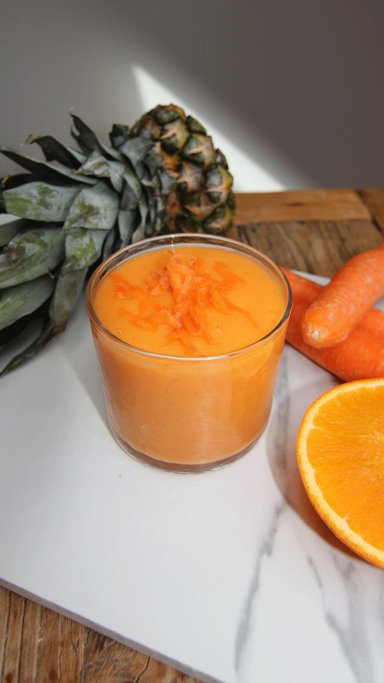 Mango, Carrot and Orange Smoothie