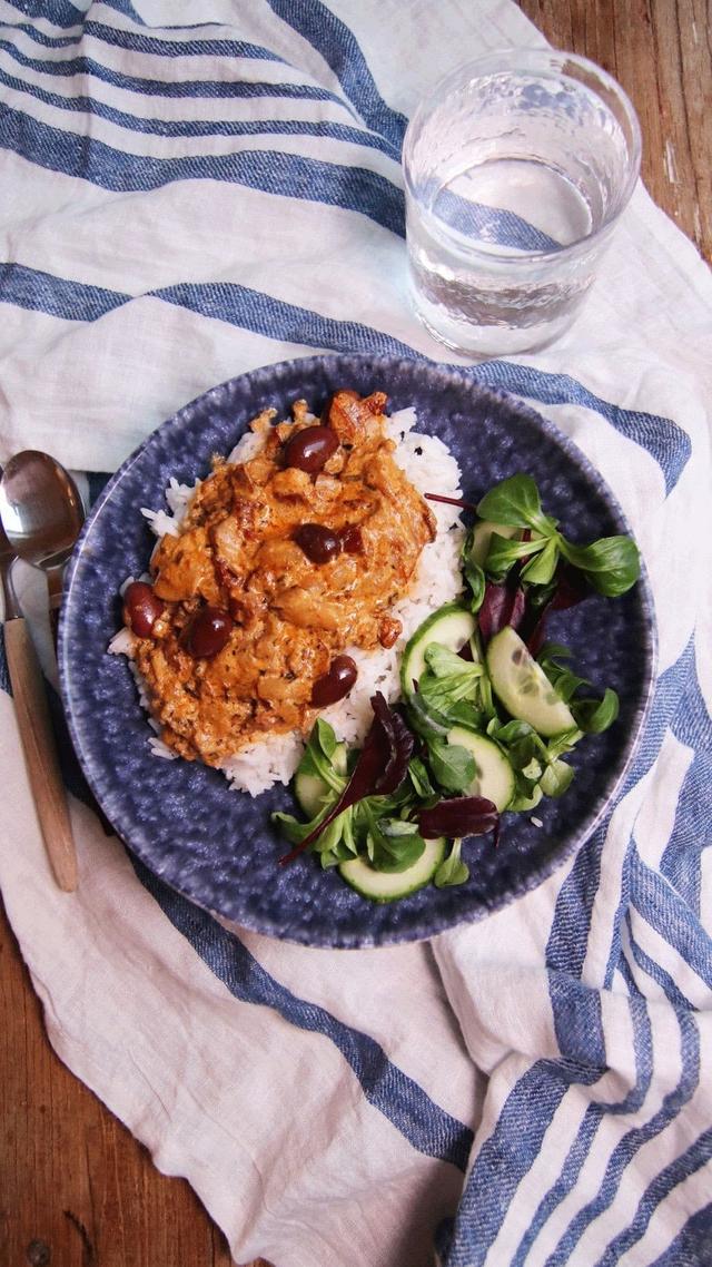 Chicken stew with tarragon