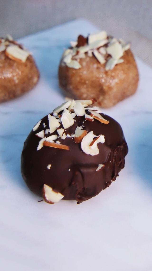 Easy Homemade Marzipan