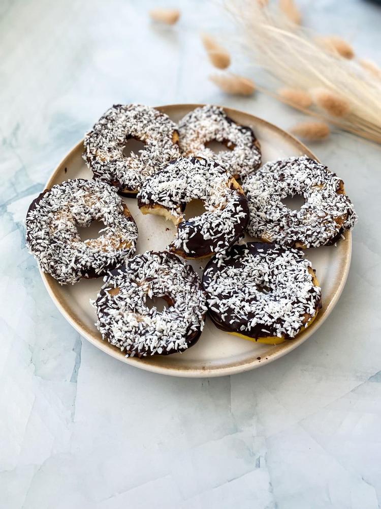 Apple chocolate donuts