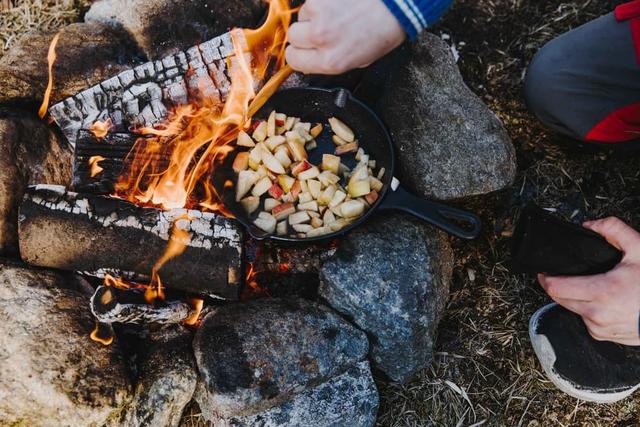 Pan Fried Apples with Cinnamon