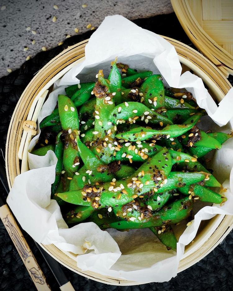 Edamame beans in garlic and soy butter