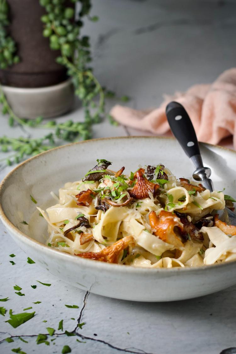 Kremet pasta med kantareller