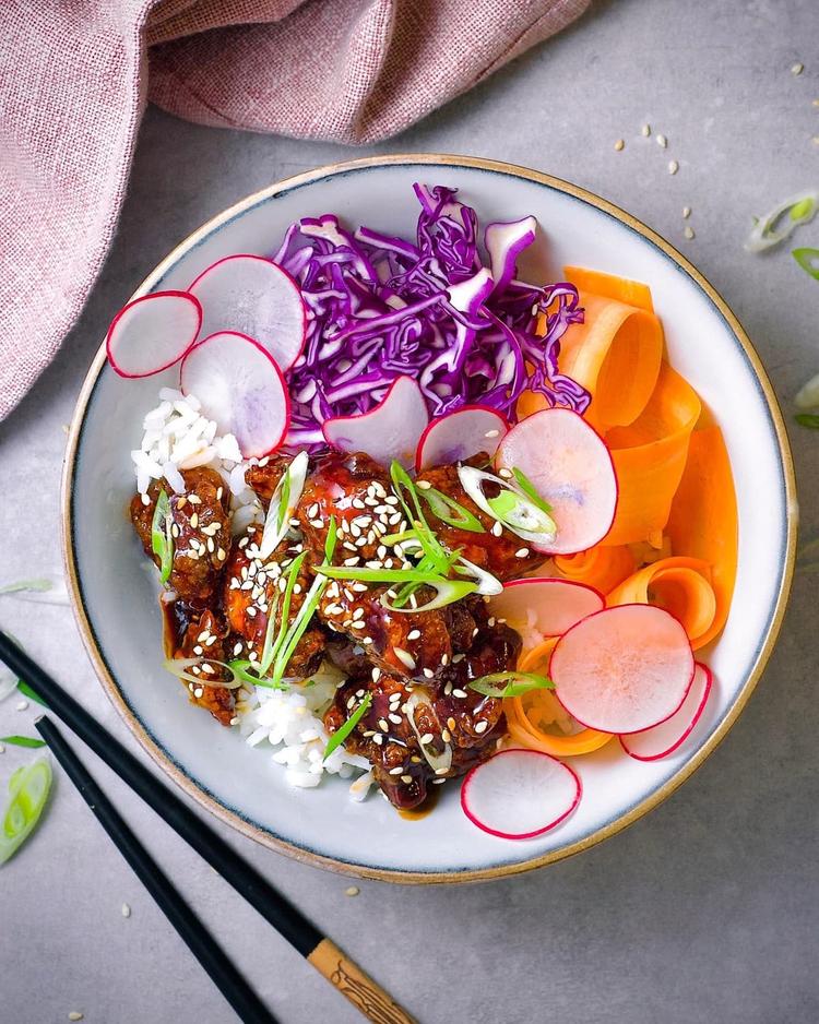 Rice bowl med gochujang kylling