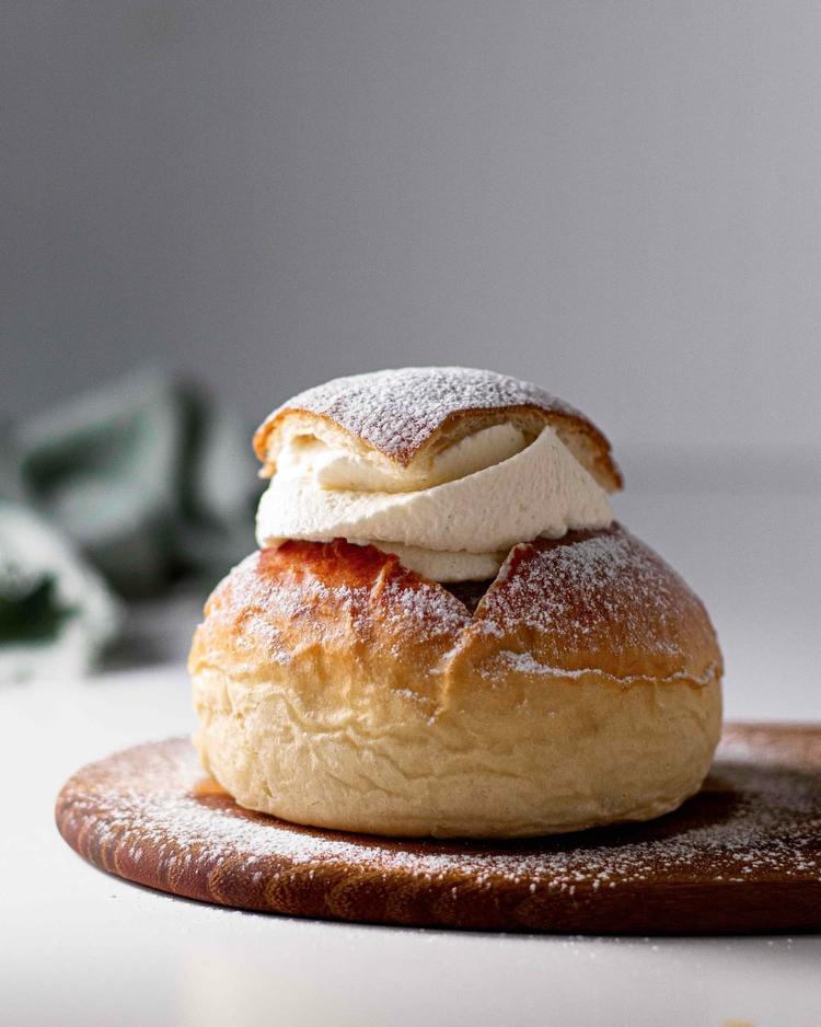 Semlor- svenske fastelavensboller