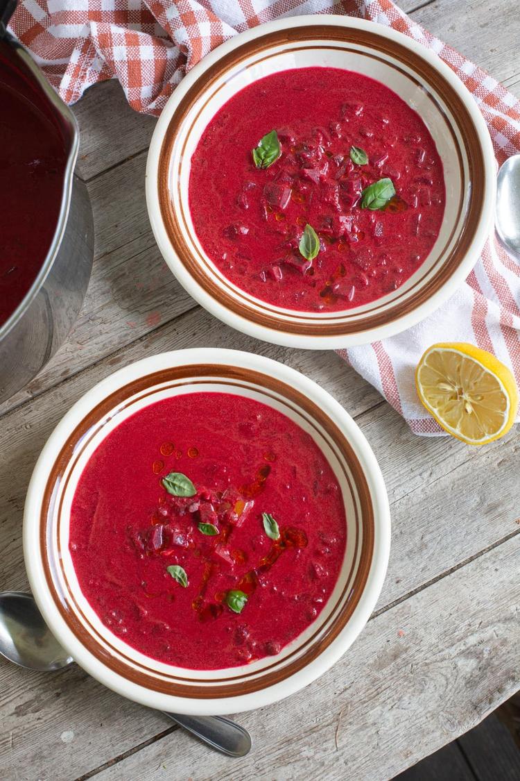 Krydret rødbetsuppe med linser og kokosmelk