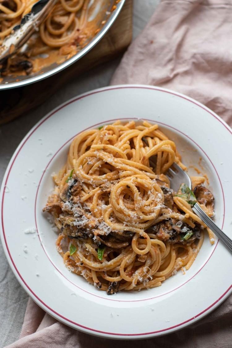 Spicy Creamy Mushroom Pasta